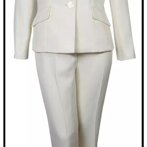 Evan-Picone: 'City Chic' Fully Lined 2-PC Pant Suit in Ivory: Women's Size 6 NWT